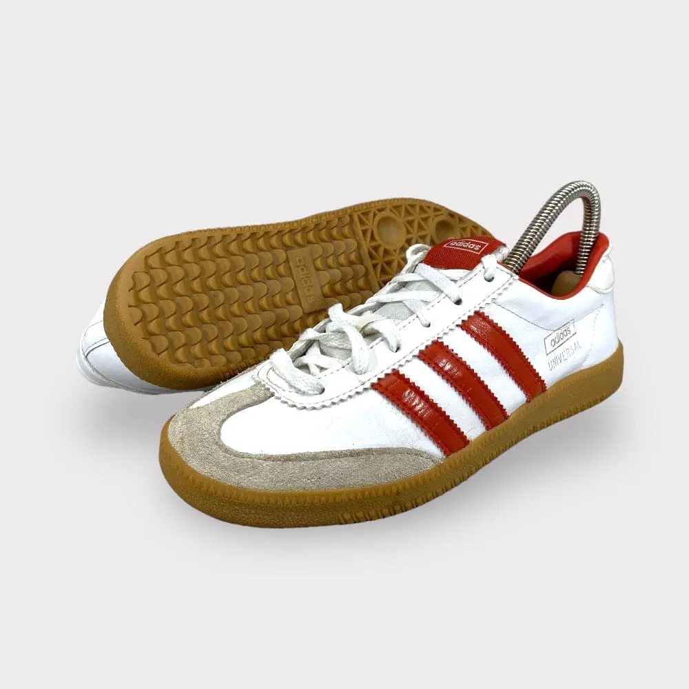 ADIDAS UNIVERSAL 