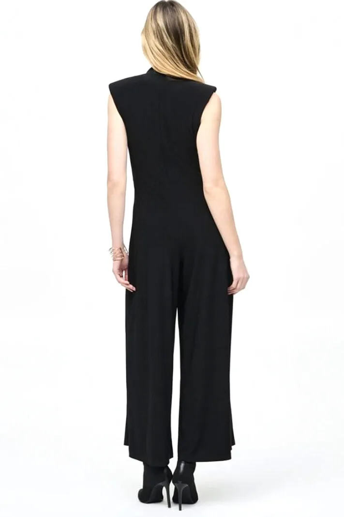 JOSEPH RIBKOFF Joseph Ribkoff jumpsuit zonder mouw en gouden logo in taille Zwart