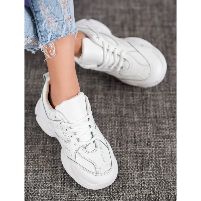 KLASSIEKE WITTE MCKEYLORSNEAKERS