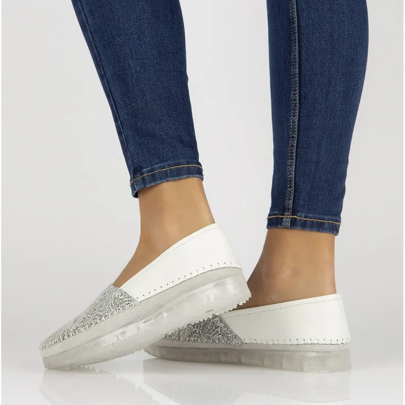 Leren schoenen Filippo DP2147 / 22 Wh wit