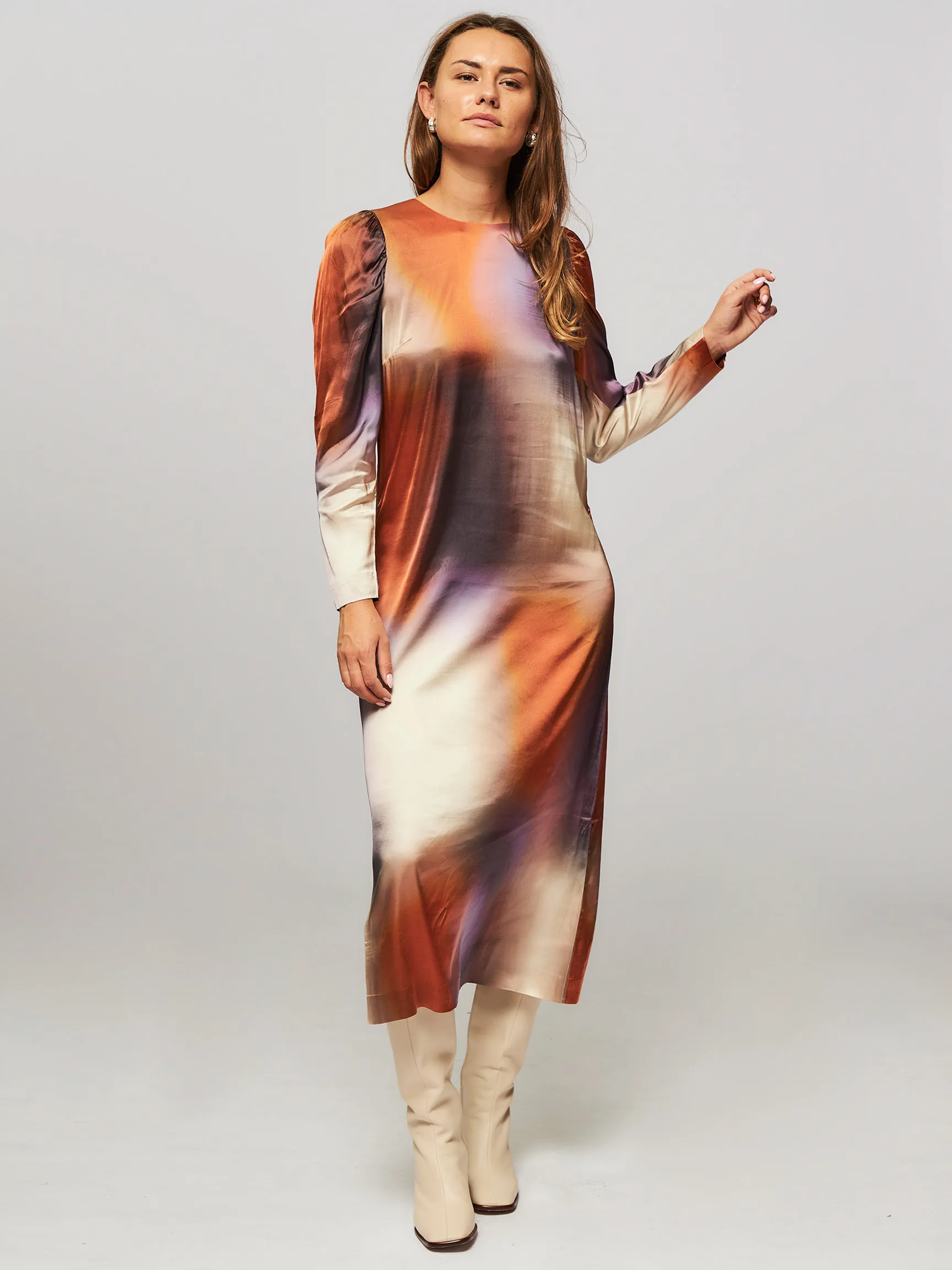 Munthe Akeville, viscose glanzende dress met dessin