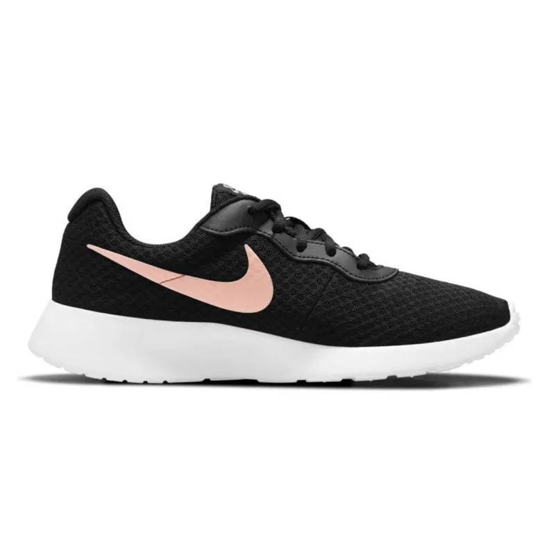 NIKE TANJUN W DJ6257001 SCHOENEN ZWART