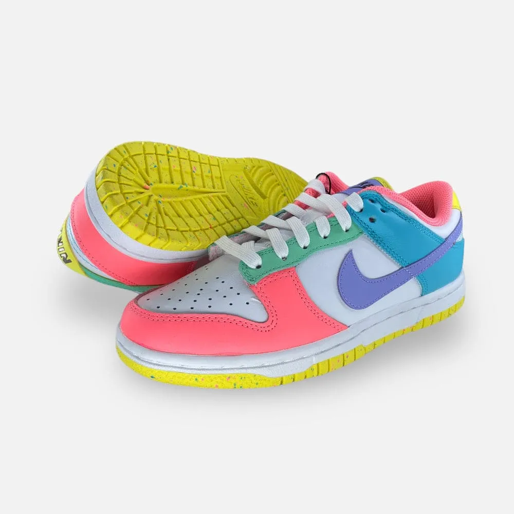 NIKE WMNS DUNK LOW SE 'EASTER' 