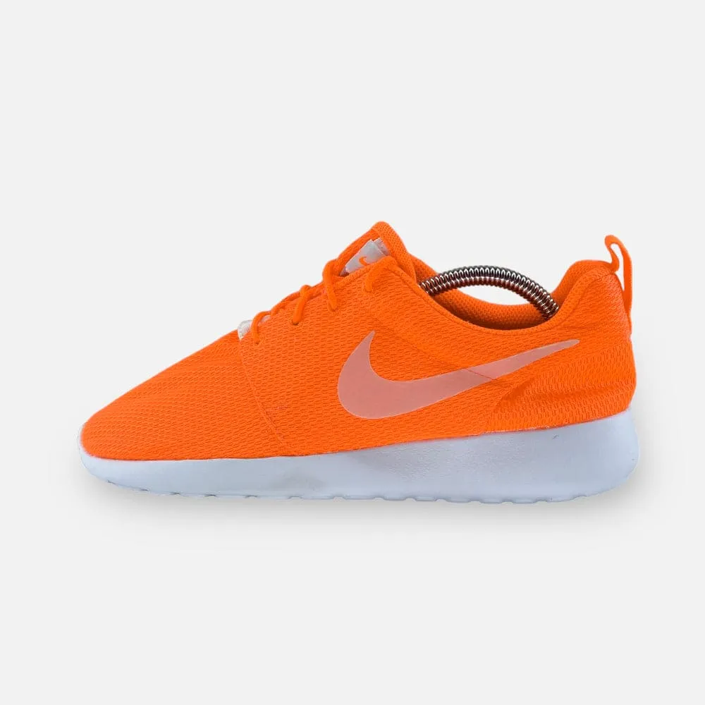 NIKE WOMEN'S ROSHE ONE 