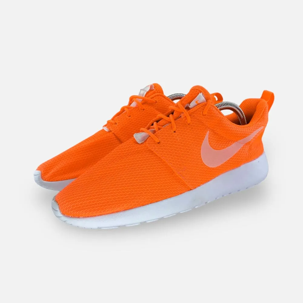 NIKE WOMEN'S ROSHE ONE 