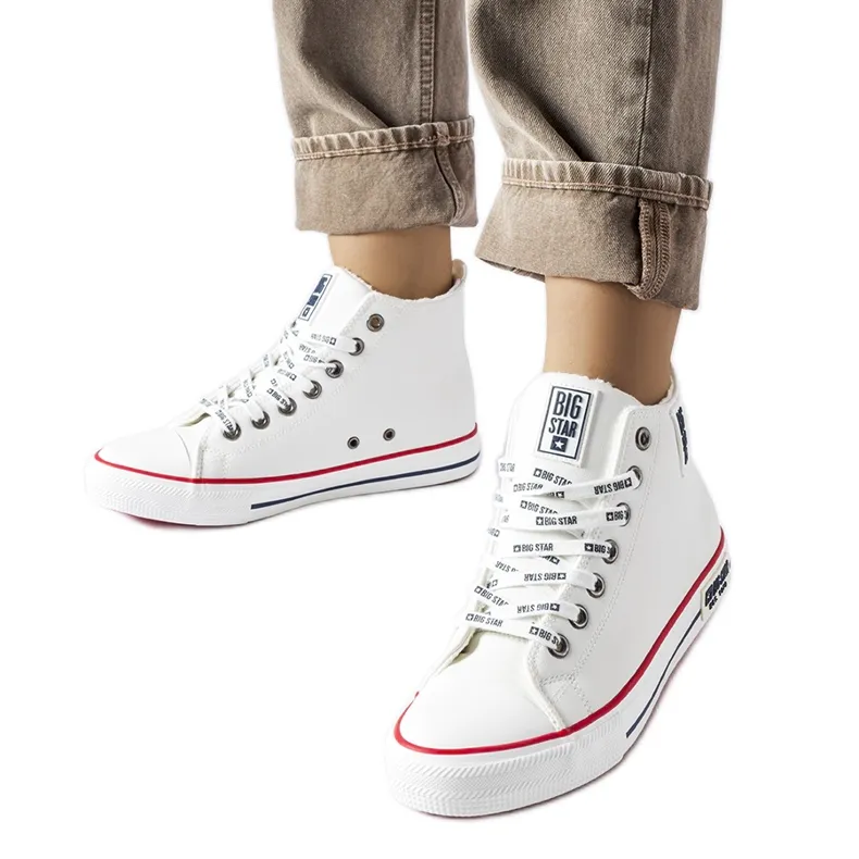 Witte geïsoleerde sneakers Big Star KK274597