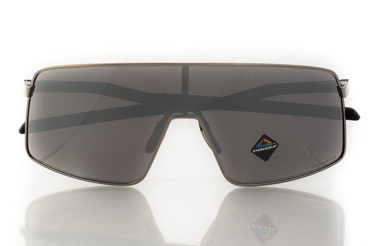 ZONNEBRIL OAKLEY SUTRO TI OO601301 PRIZM